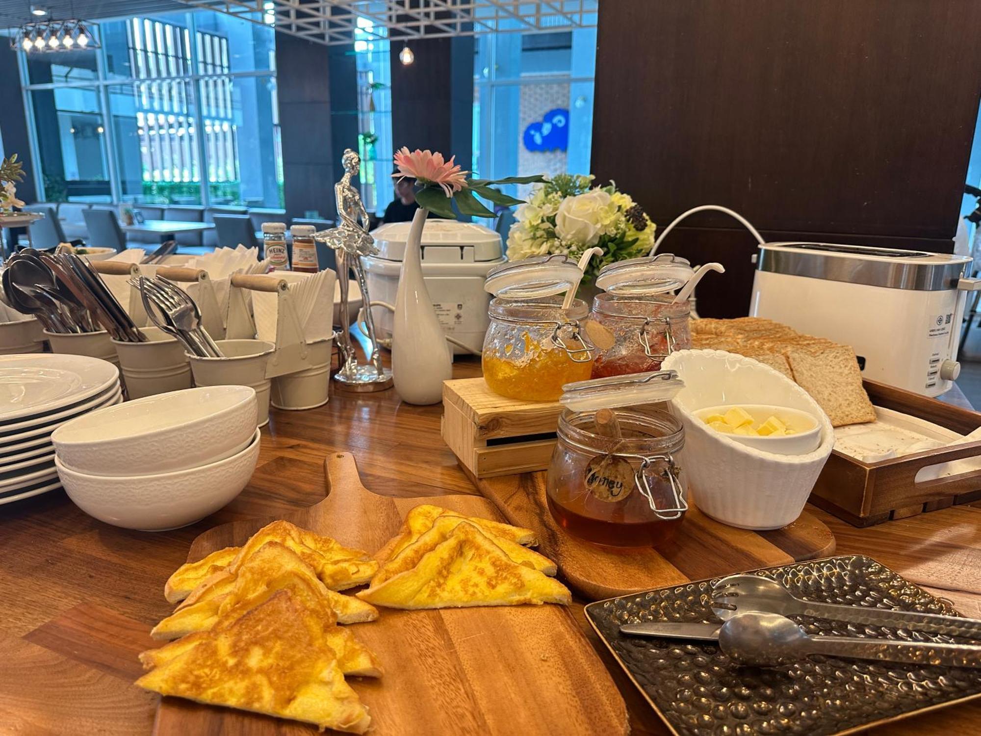 Kokotel Bangkok Dheva Thonglor Экстерьер фото