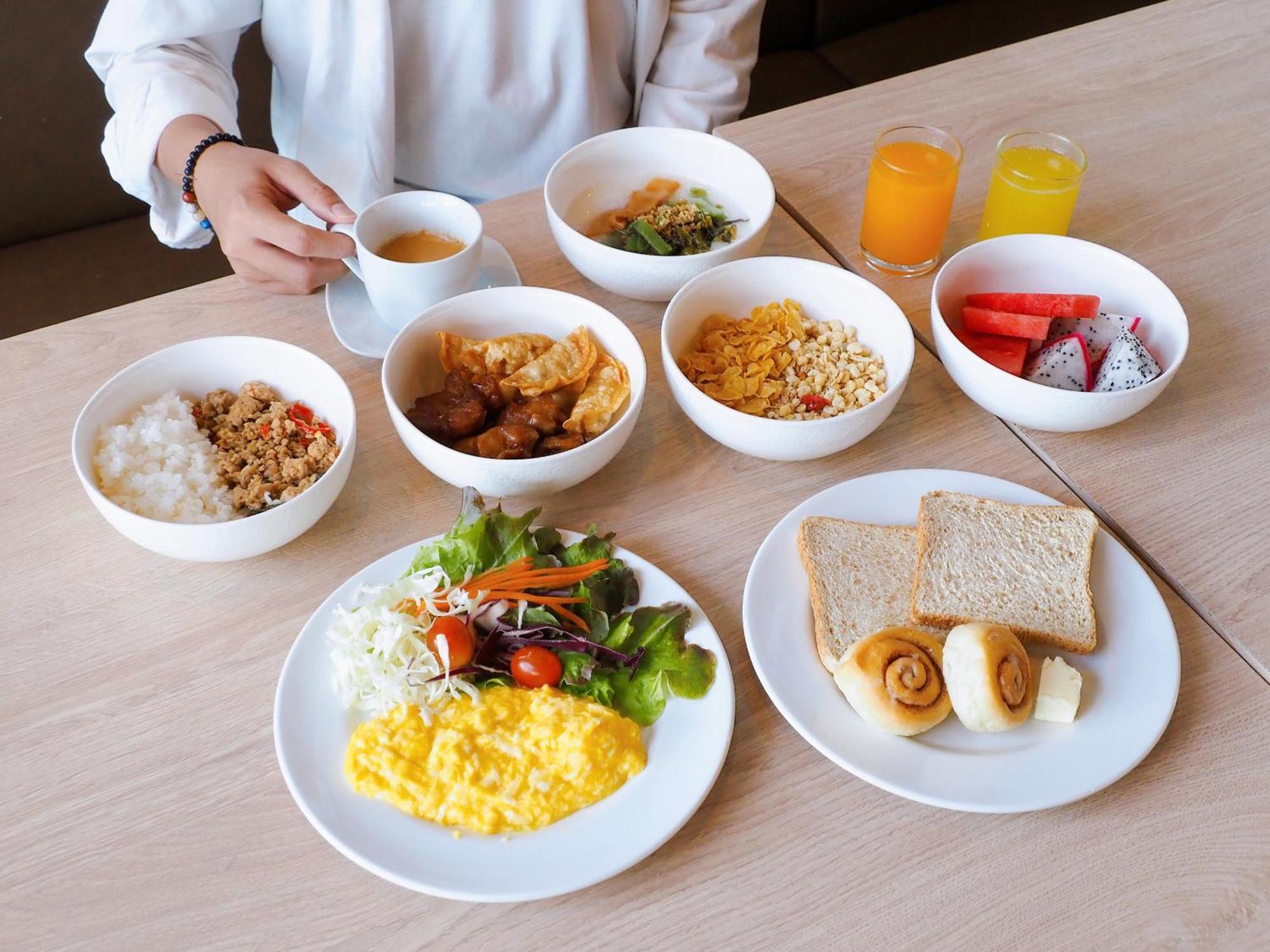 Kokotel Bangkok Dheva Thonglor Экстерьер фото